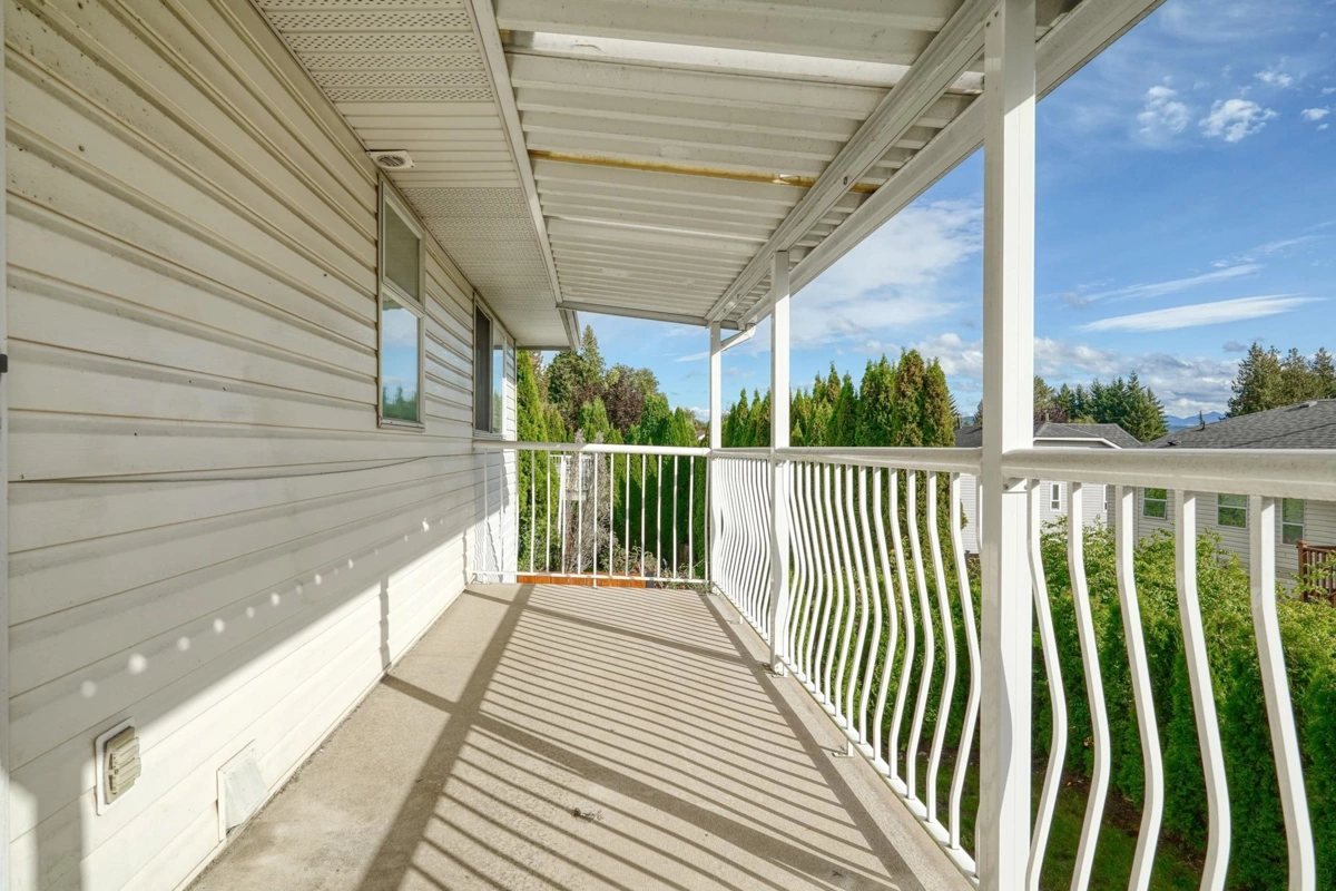 Primary Bathroom Photo of 33334 Best Avenue, Mission, BC