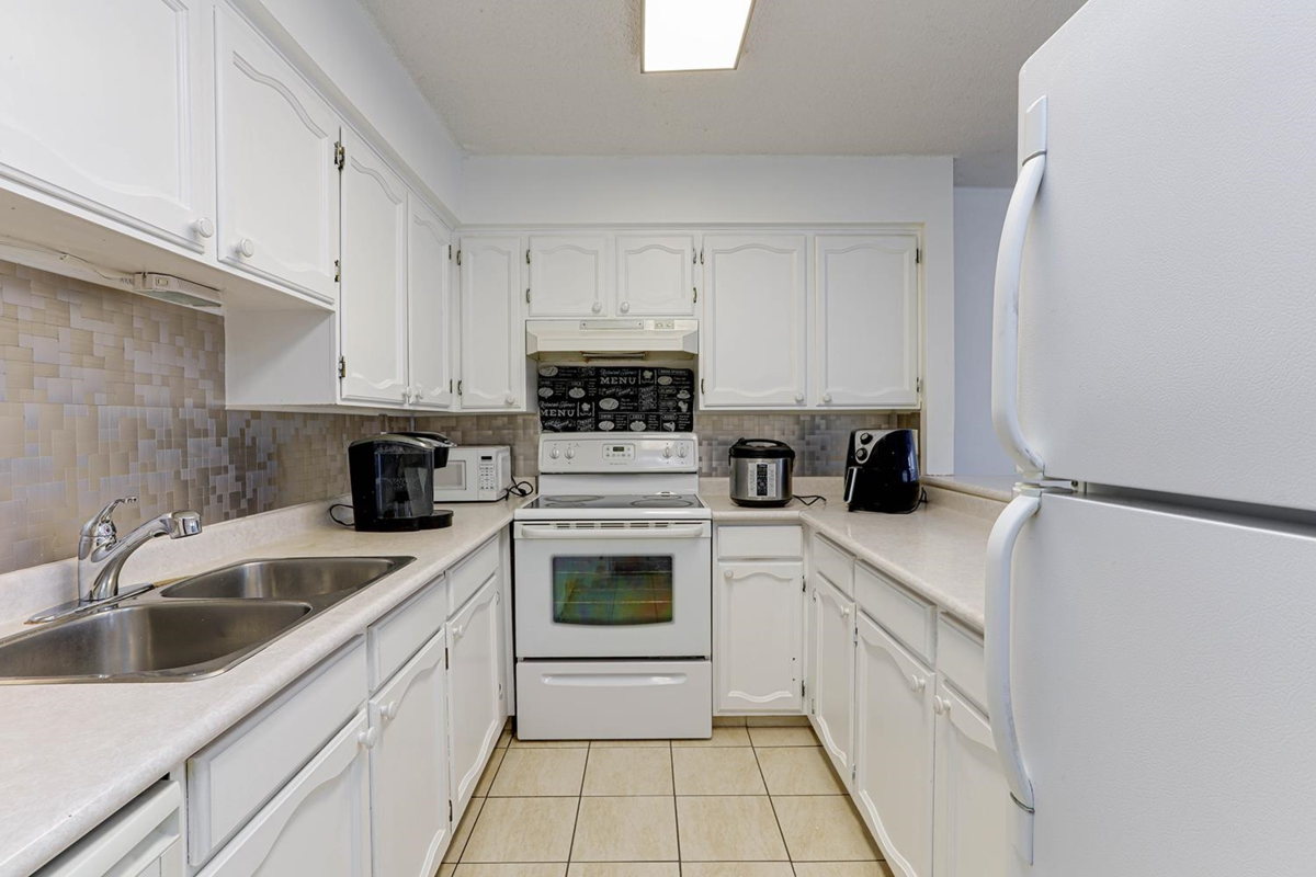 Walk-In Closet Photo of 205 7831 No. 1 Road, Richmond, BC