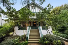 1 650 W Keith Road, North Vancouver, BC