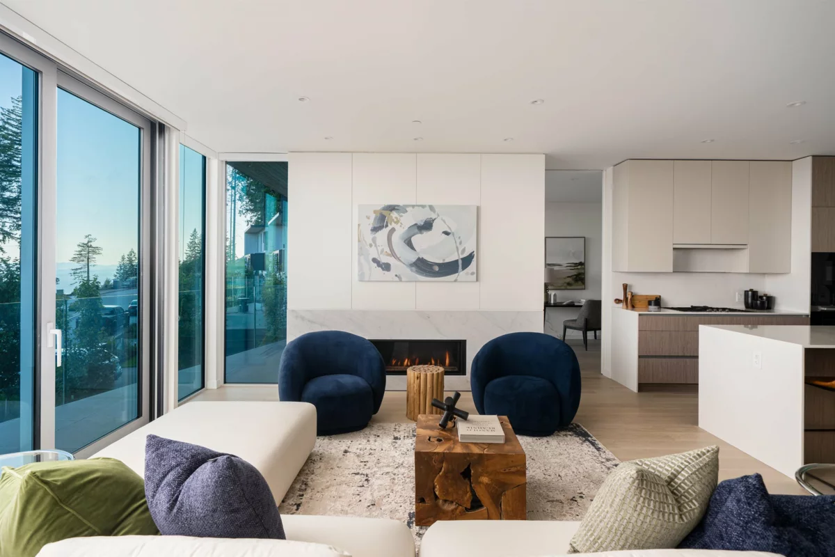 Dining Area Photo of 3317 Chippendale Road, West Vancouver, BC