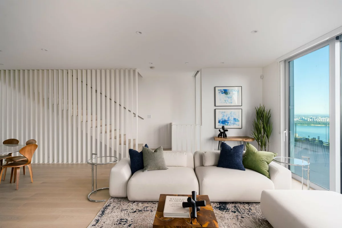 Kitchen Island Photo of 3317 Chippendale Road, West Vancouver, BC