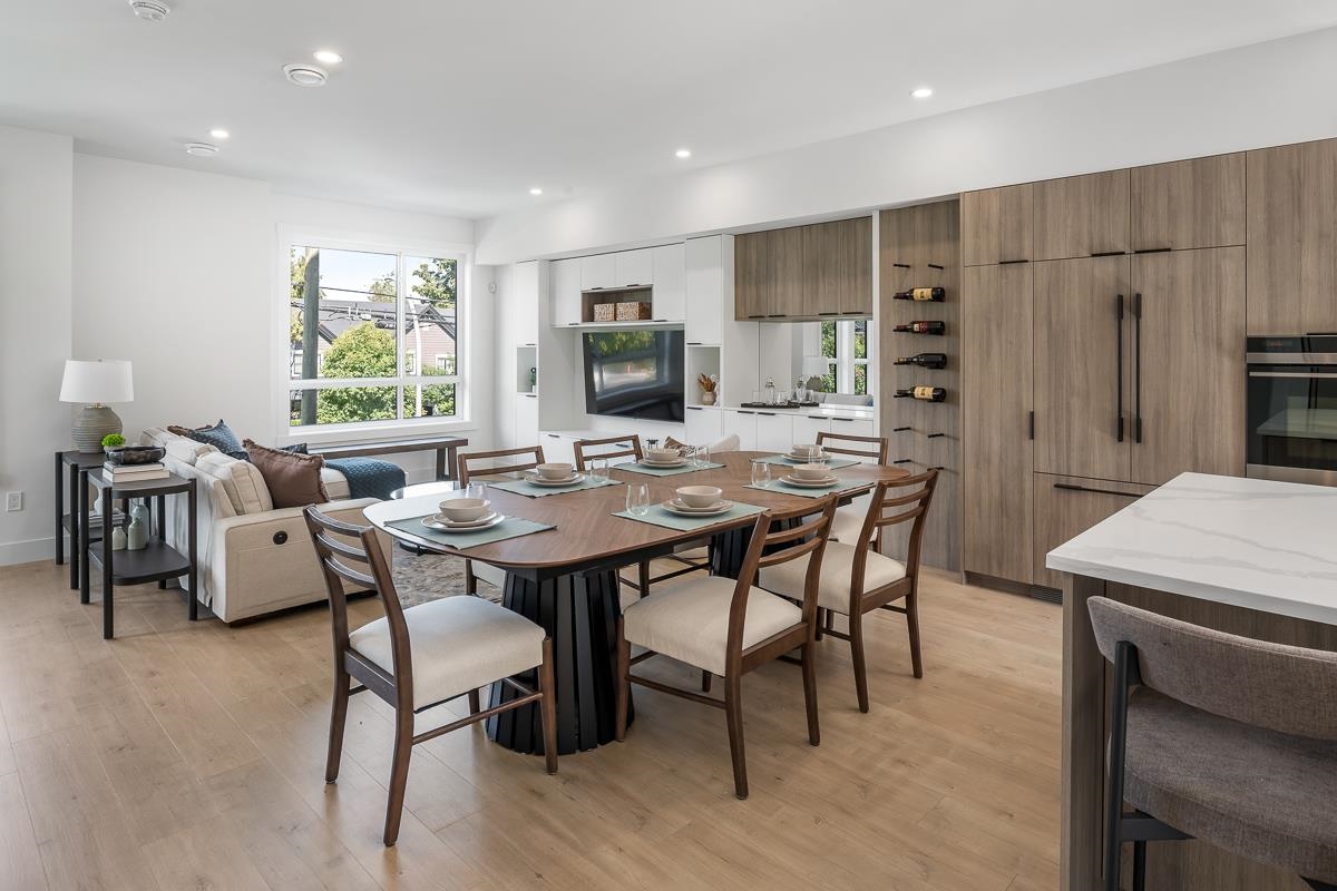 Dining Area Photo of 7 5993 143 Street, Surrey, BC