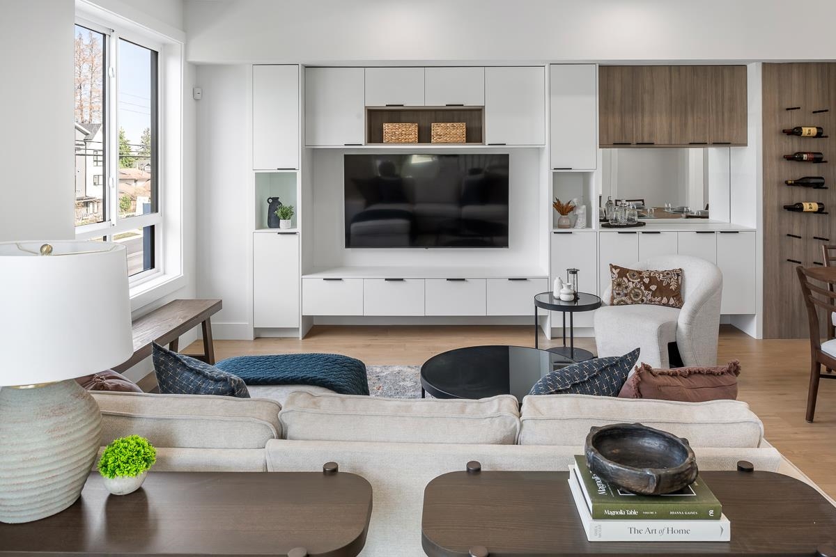 Guest Bathroom Photo of 7 5993 143 Street, Surrey, BC