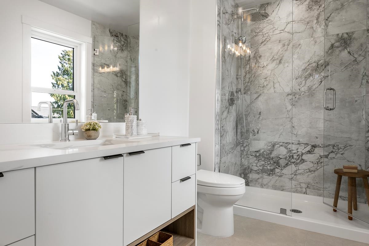 Laundry Room Photo of 7 5993 143 Street, Surrey, BC