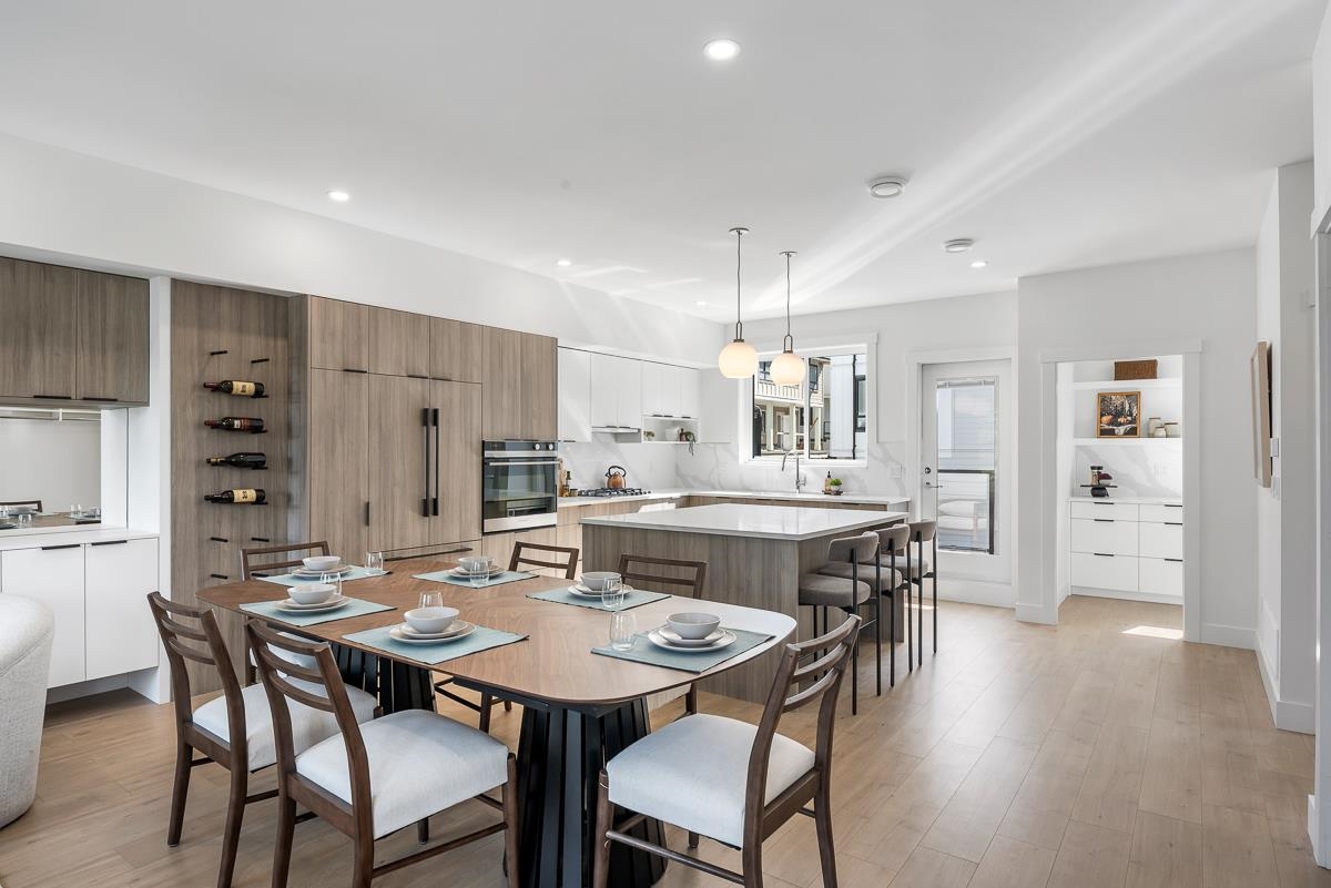 Living Room Photo of 7 5993 143 Street, Surrey, BC