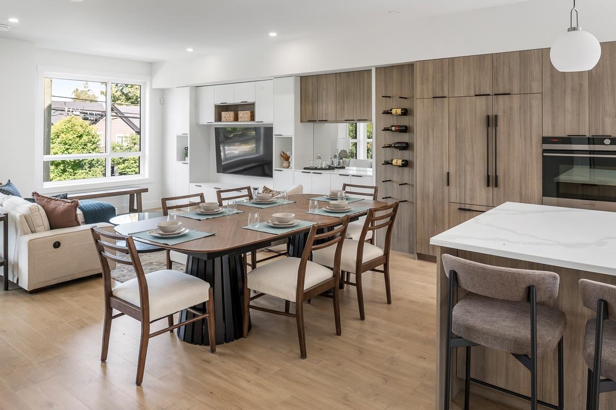 Powder Room Photo of 7 5993 143 Street, Surrey, BC