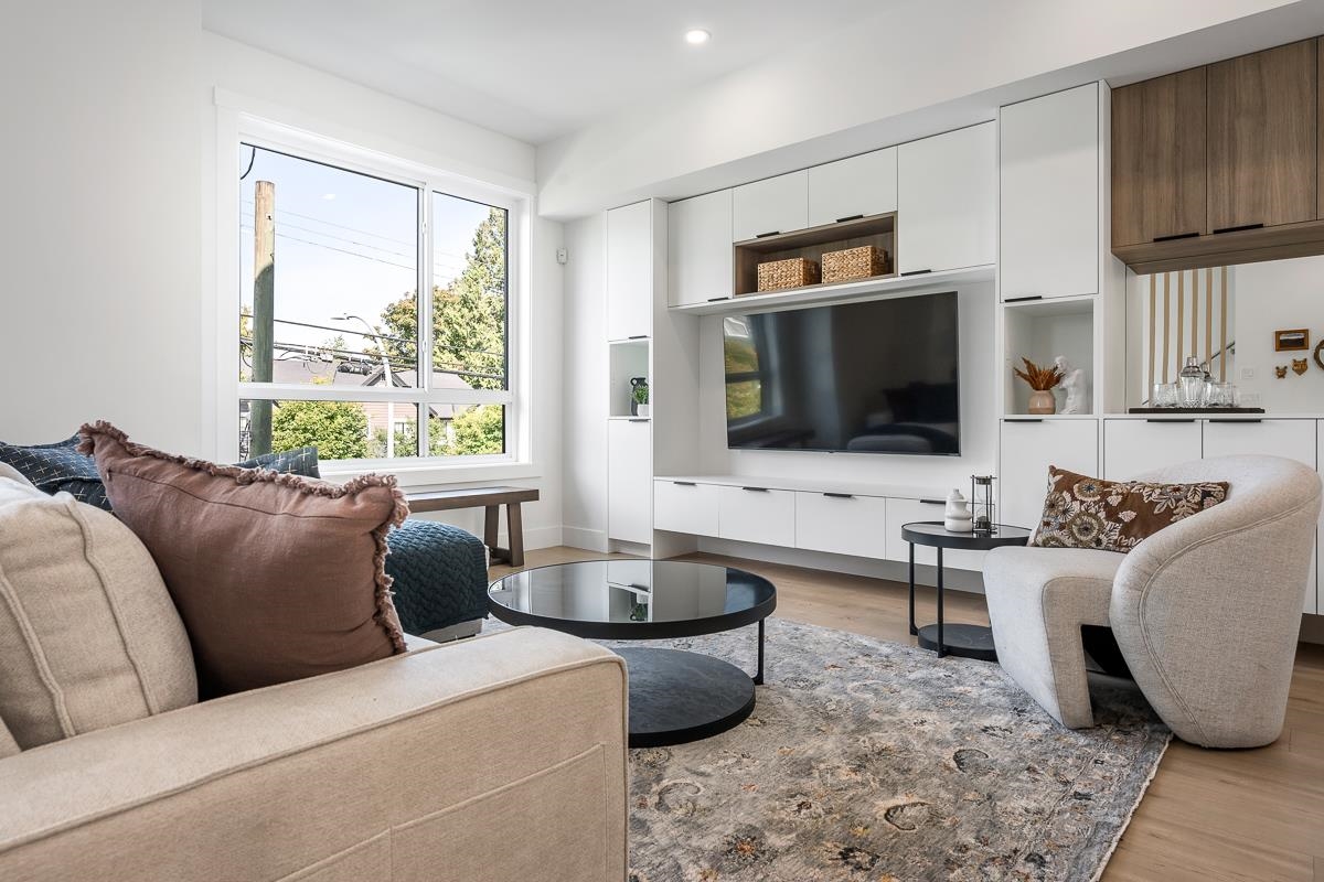 Primary Bathroom Photo of 7 5993 143 Street, Surrey, BC