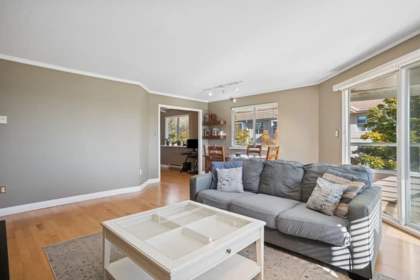 304 5350 Victory Street, Burnaby, BC, Burnaby — Apartment/Condo for sale