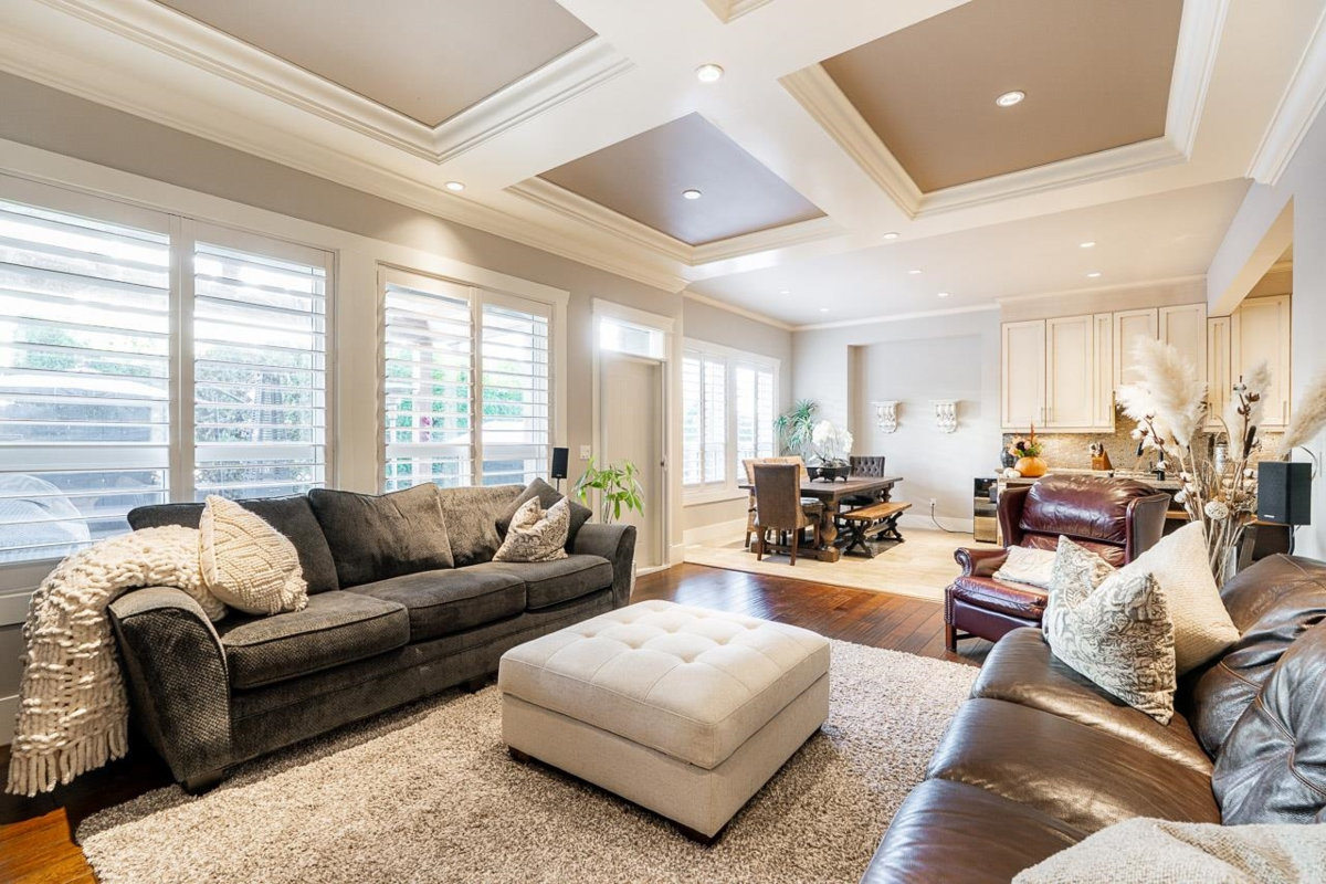 Guest Bathroom Photo of 16943 0a Avenue, Surrey, BC