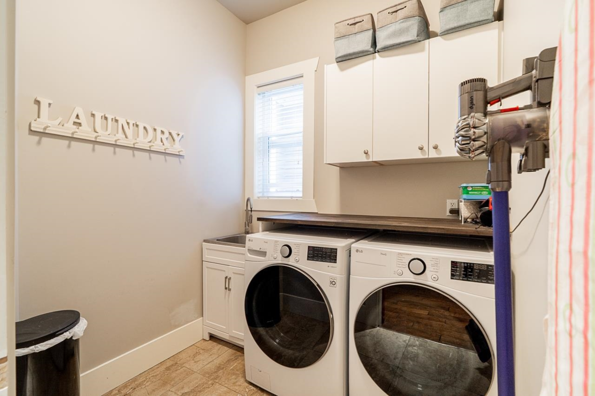 Office / Den Photo of 16943 0a Avenue, Surrey, BC