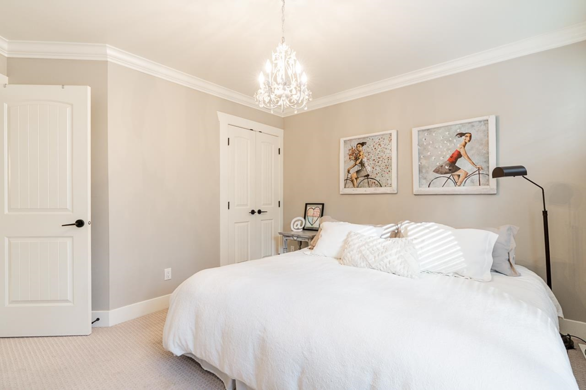 Outdoor Patio Photo of 16943 0a Avenue, Surrey, BC