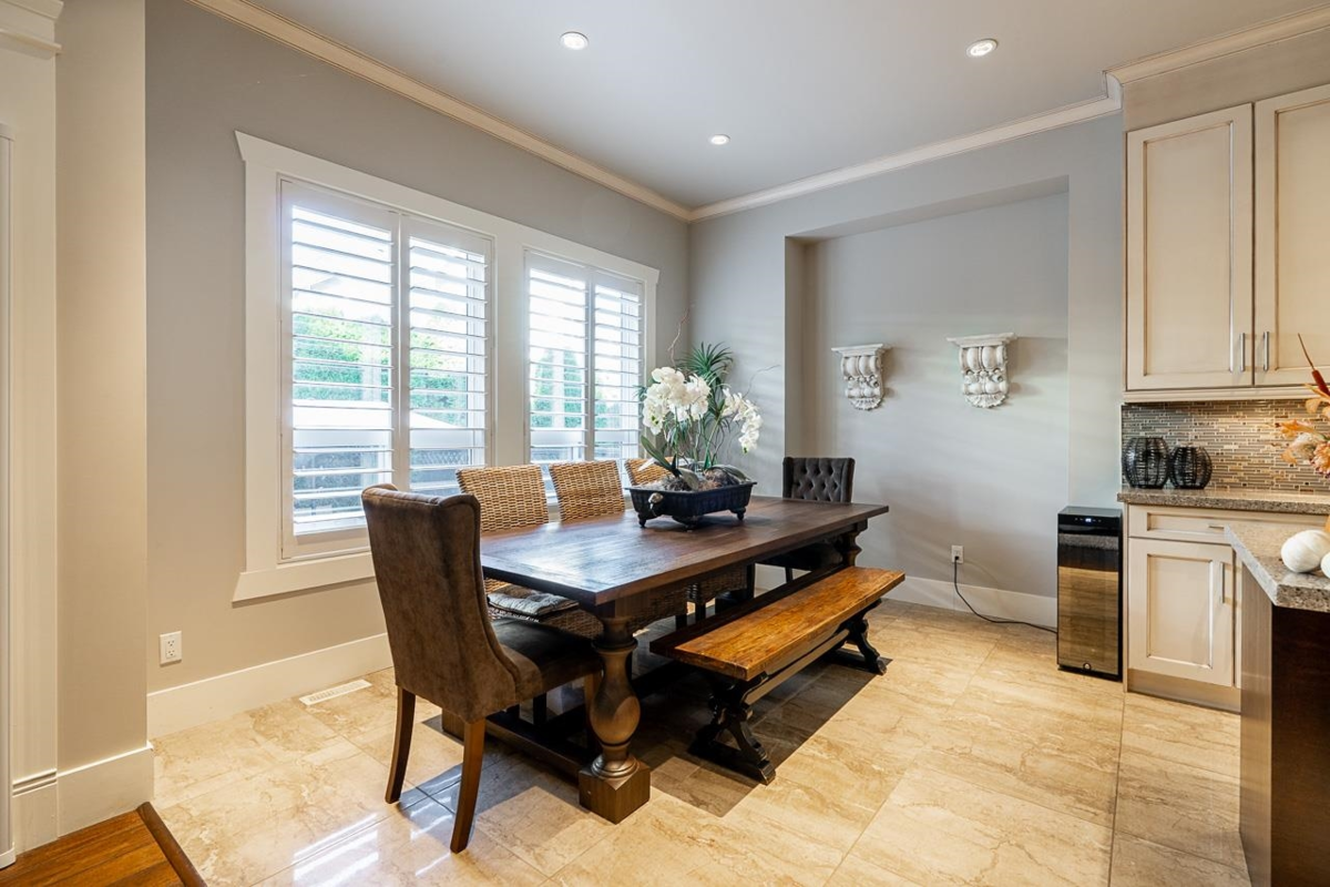 Primary Bathroom Photo of 16943 0a Avenue, Surrey, BC