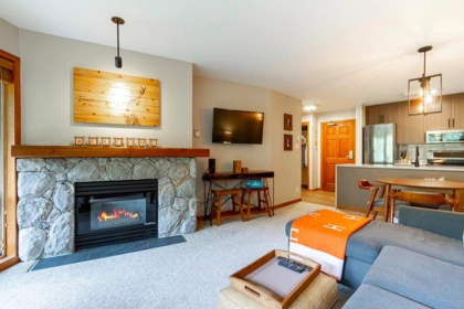 545 4800 Spearhead Drive, Whistler, BC, Whistler — Apartment/Condo for sale