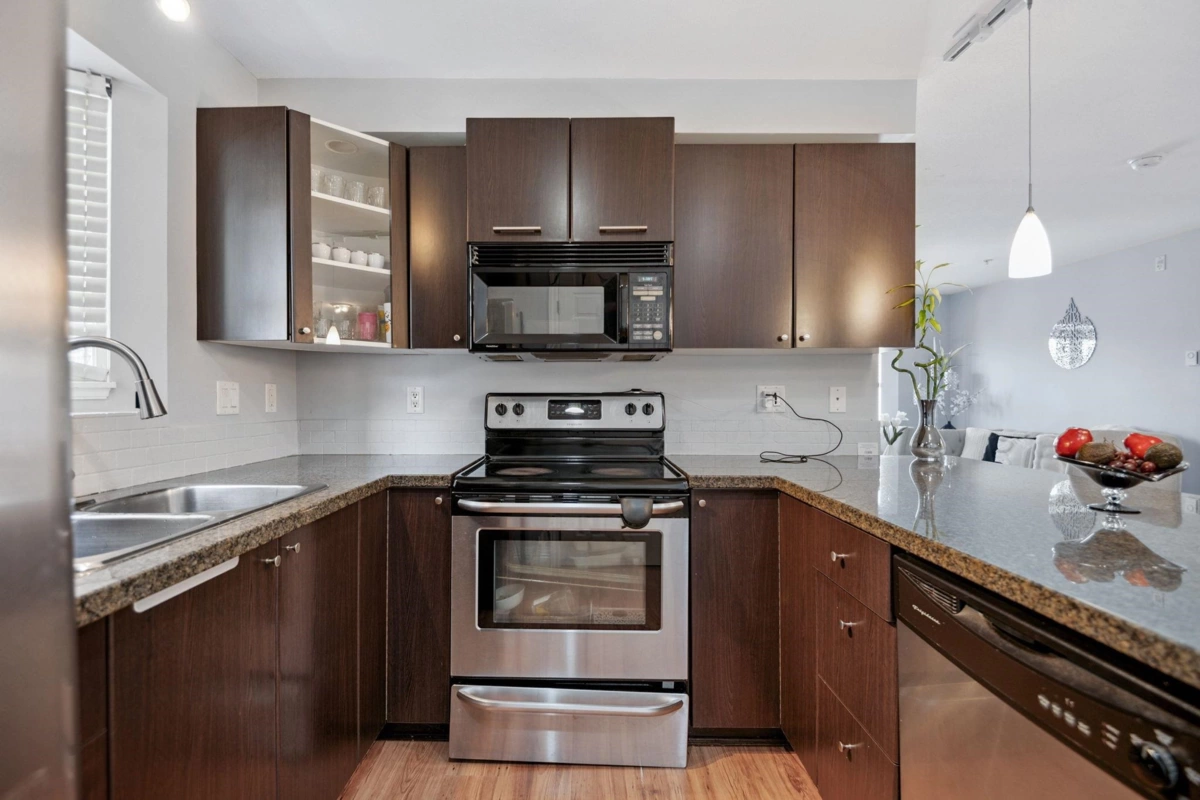 Bedroom 3 Photo of 211 5454 198 Street, Langley, BC