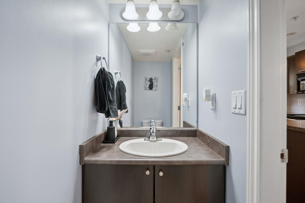 Laundry Room Photo of 211 5454 198 Street, Langley, BC