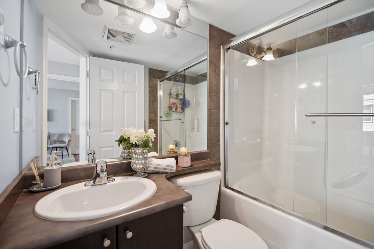 Powder Room Photo of 211 5454 198 Street, Langley, BC