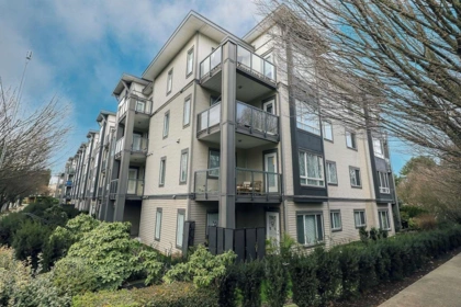 Front exterior of 107 2943 Nelson Place, Abbotsford, BC