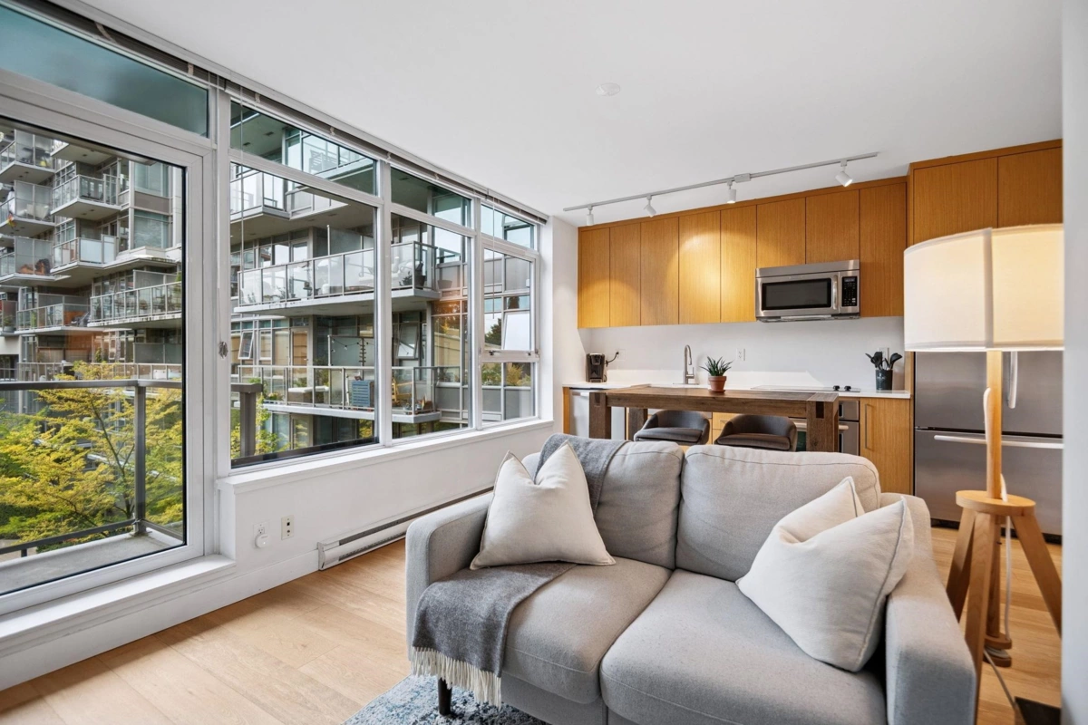 Kitchen Photo of 365 250 E 6th Avenue, Vancouver, BC