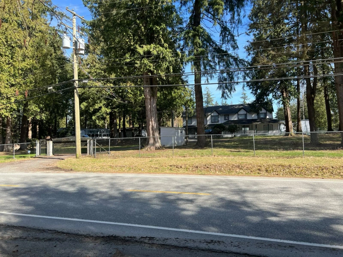 Kitchen Photo of 11276 272 Street, Maple Ridge, BC