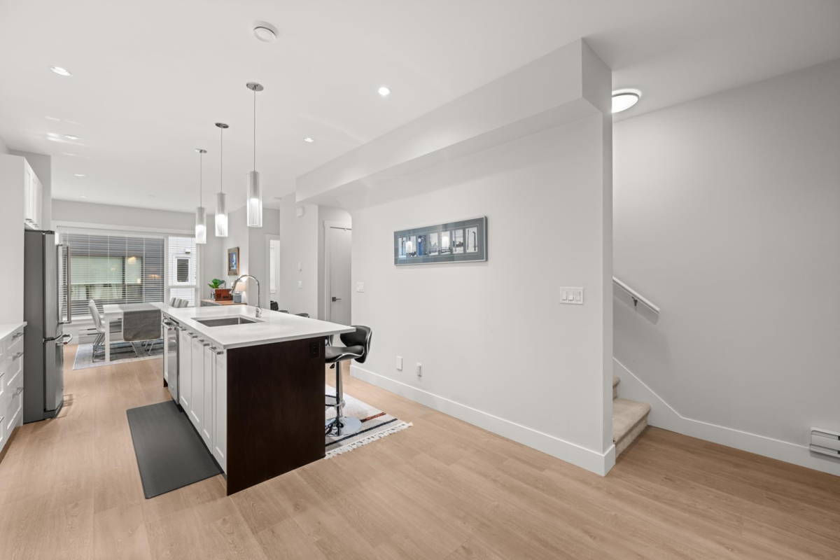 Breakfast Nook Photo of 42 16336 23a Avenue, Surrey, BC