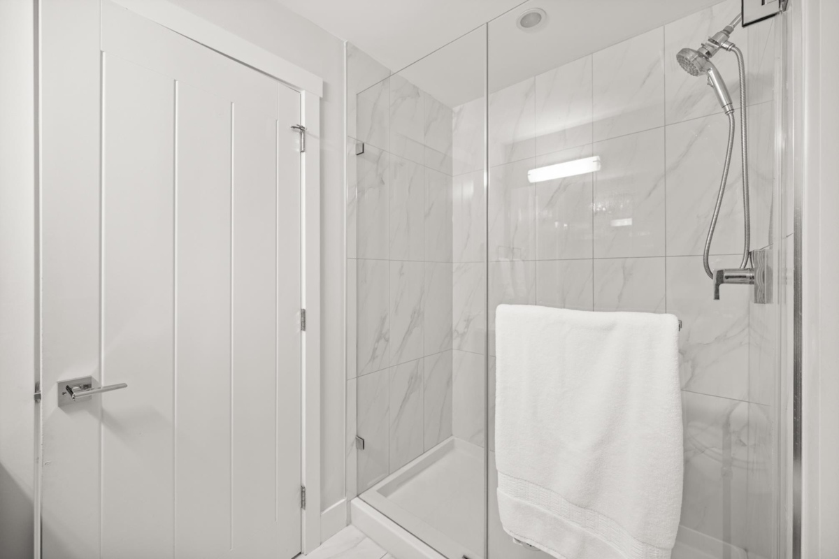 Entry Foyer Photo of 42 16336 23a Avenue, Surrey, BC