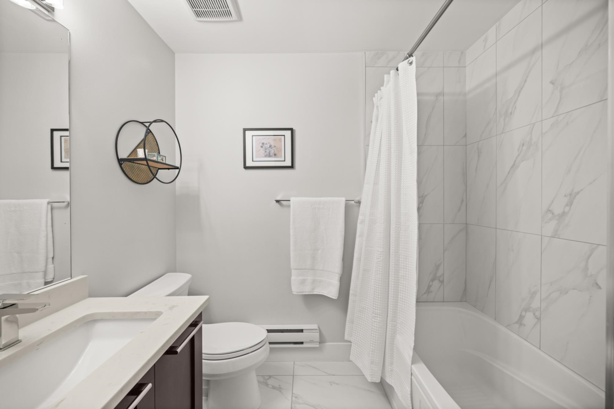 Hallway Photo of 42 16336 23a Avenue, Surrey, BC