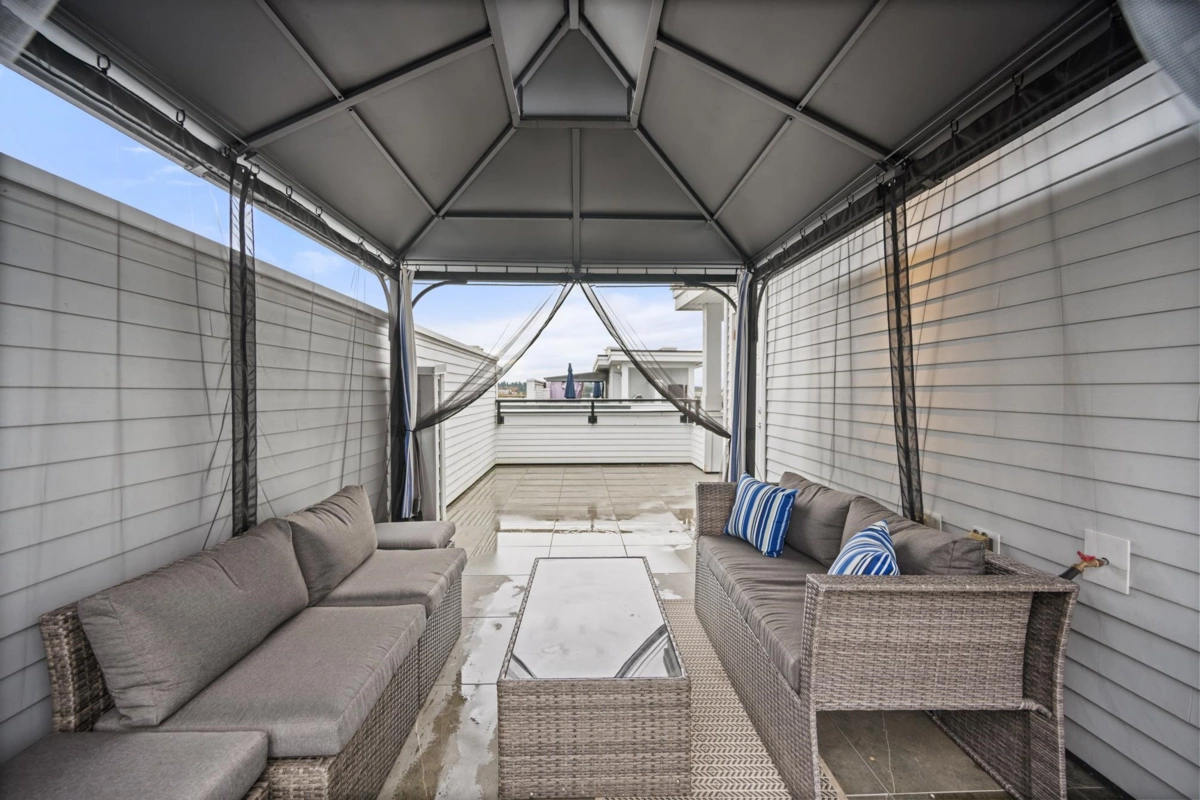 Hot Tub / Spa Photo of 42 16336 23a Avenue, Surrey, BC