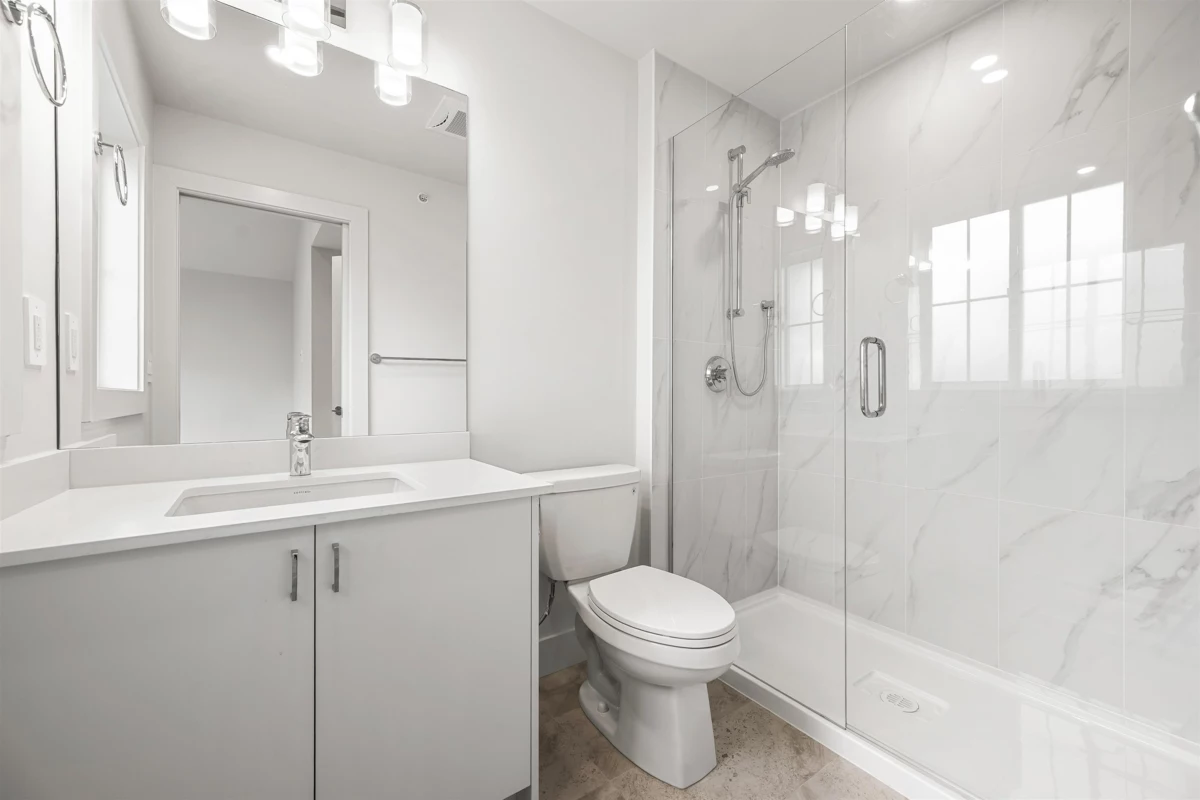 Front Yard Photo of 36 1928 Woodside Boulevard, Agassiz, BC