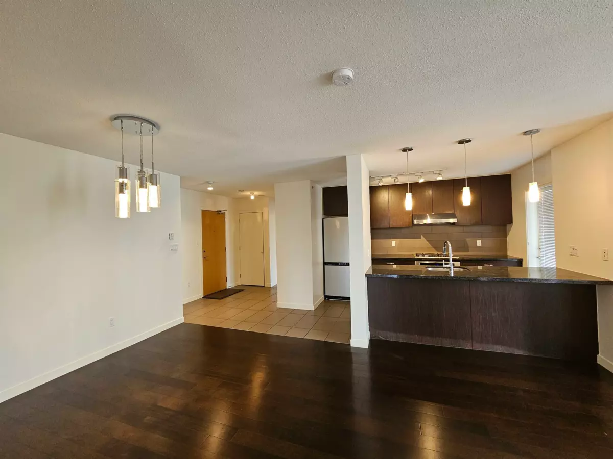 Garden / Landscaping Photo of 1406 1185 The High Street, Coquitlam, BC