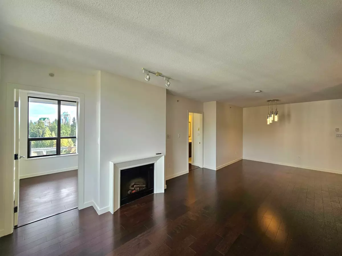 Kitchen Photo of 1406 1185 The High Street, Coquitlam, BC