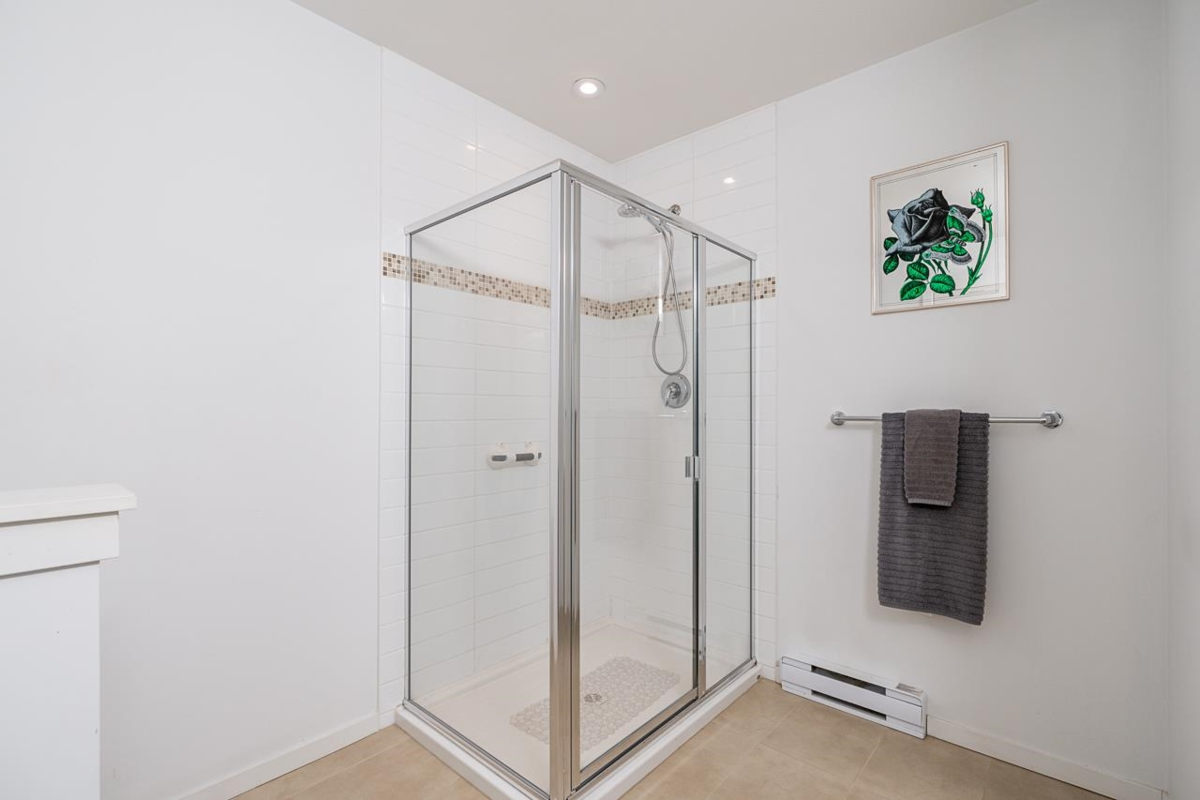 Guest Bathroom Photo of 7 6895 188 Street, Surrey, BC