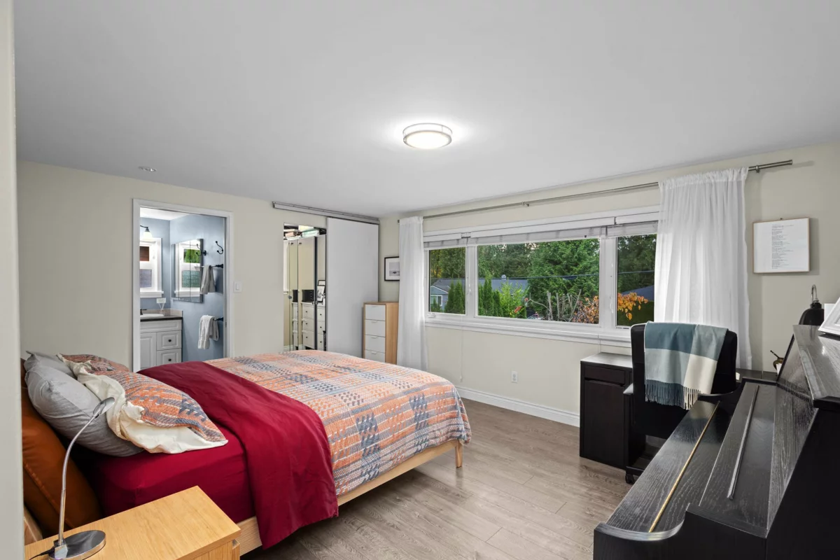 Garden / Landscaping Photo of 3440 Bluebonnet Road, North Vancouver, BC