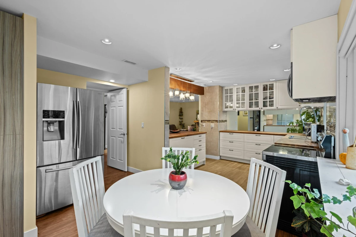 Guest Bathroom Photo of 3440 Bluebonnet Road, North Vancouver, BC