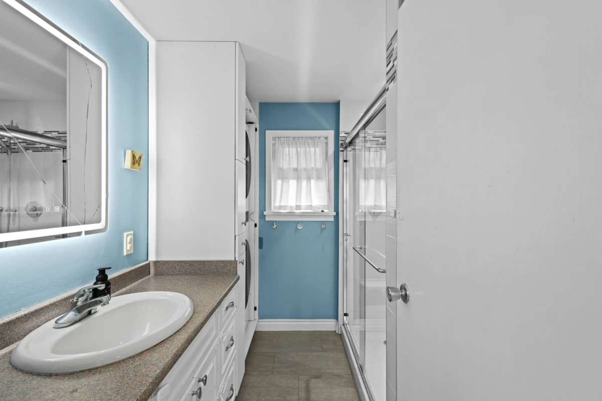 Outdoor Kitchen Photo of 3440 Bluebonnet Road, North Vancouver, BC