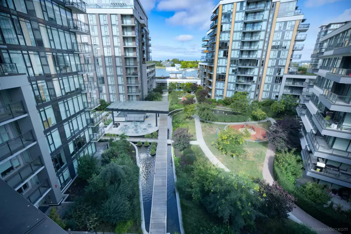 Hot Tub / Spa Photo of 908 8199 Capstan Way, Richmond, BC