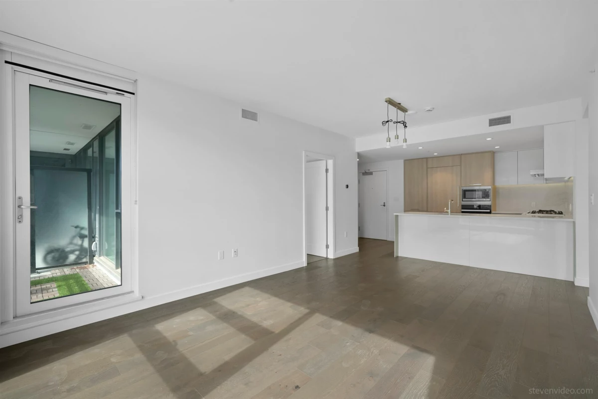 Kitchen Photo of 908 8199 Capstan Way, Richmond, BC