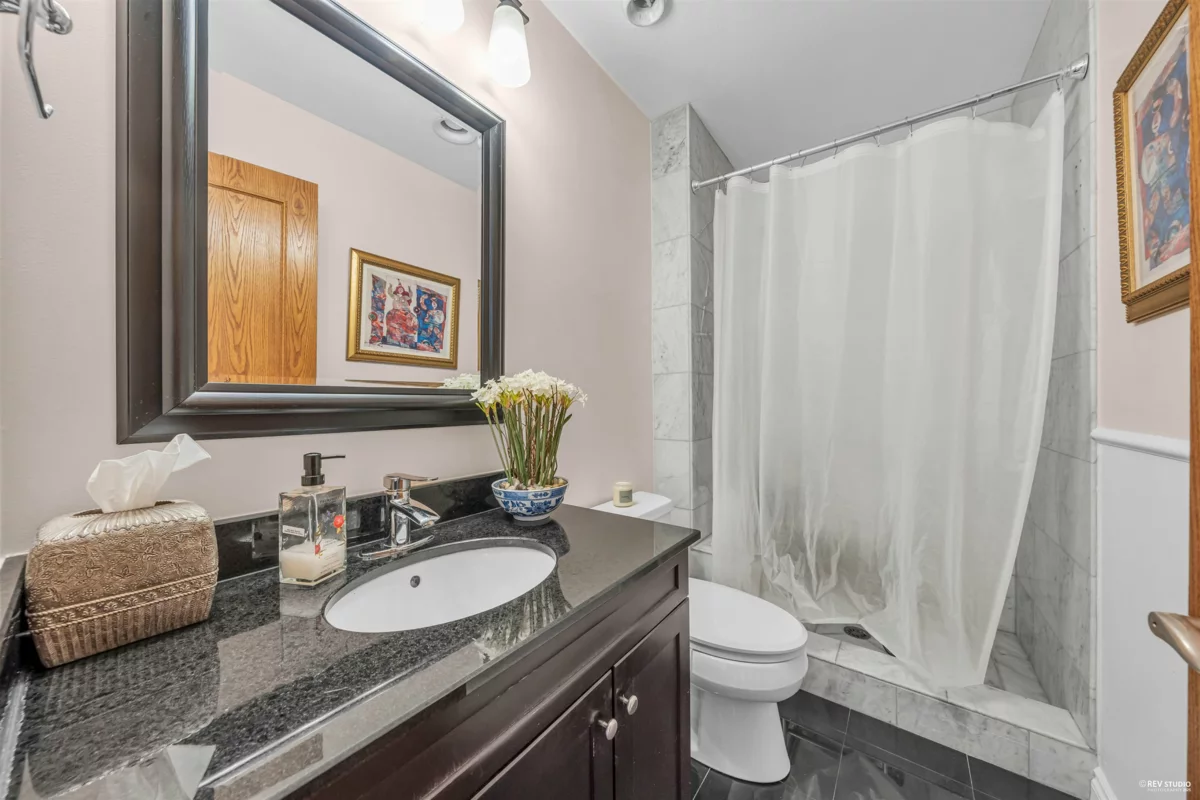 Garden / Landscaping Photo of 1285 W 47th Avenue, Vancouver, BC