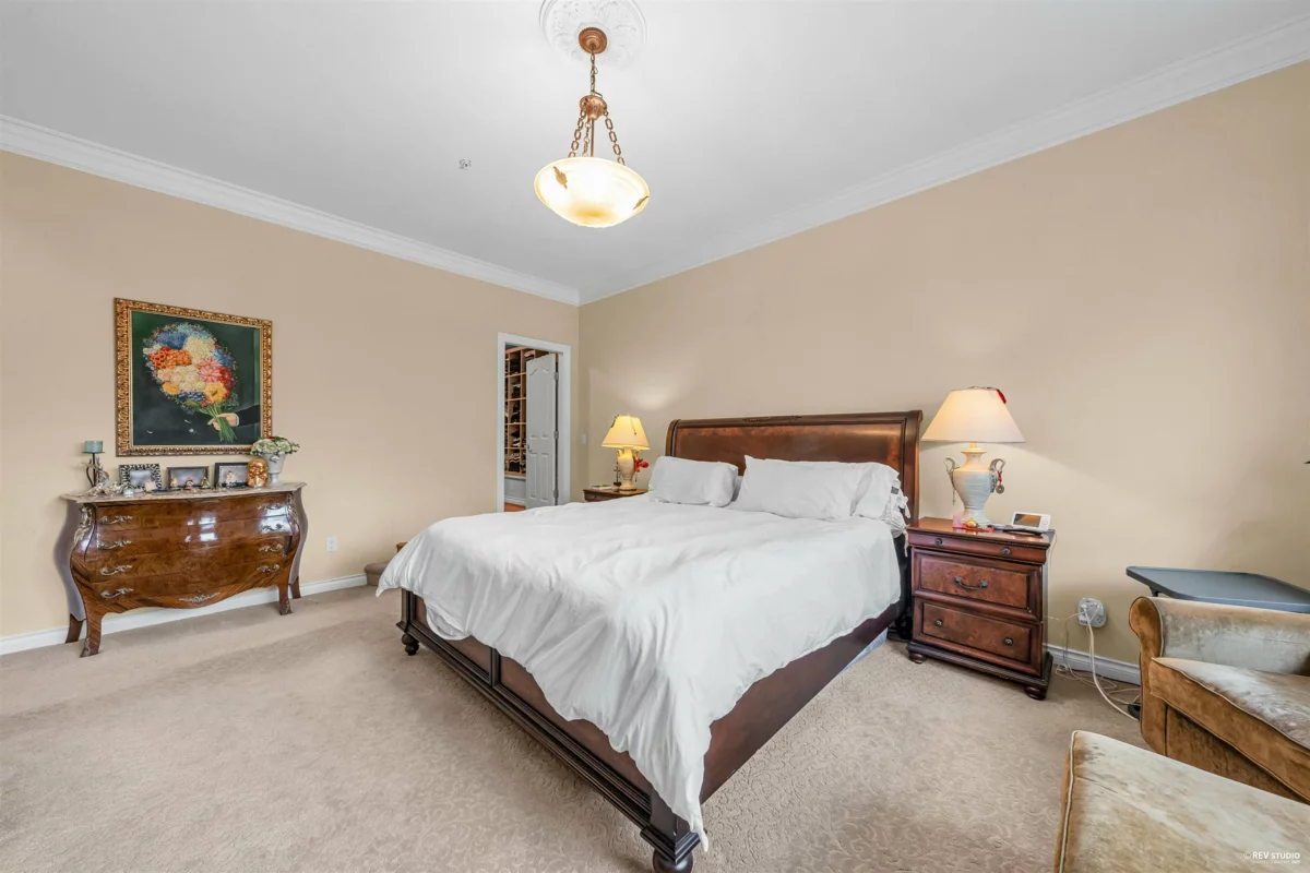 Hallway Photo of 1285 W 47th Avenue, Vancouver, BC