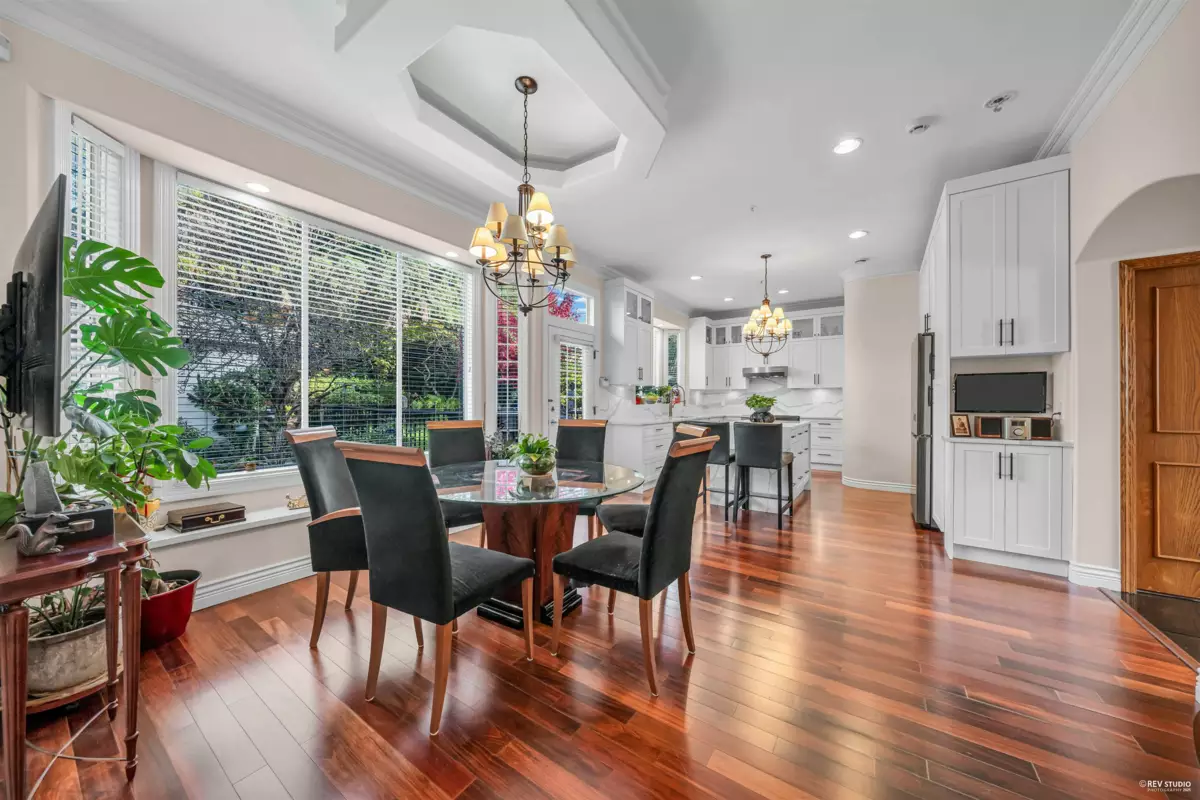 Kitchen Photo of 1285 W 47th Avenue, Vancouver, BC