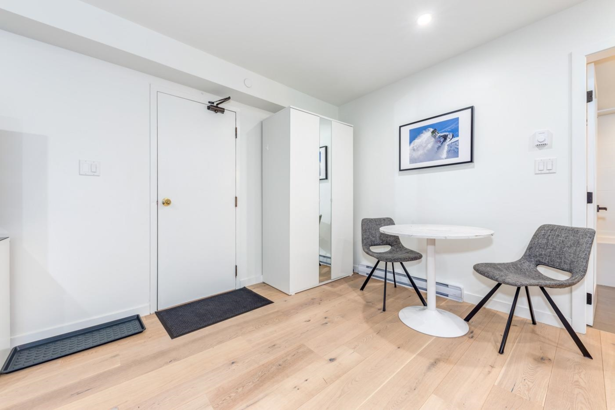 Living Room Photo of 318 2111 Whistler Road, Whistler, BC