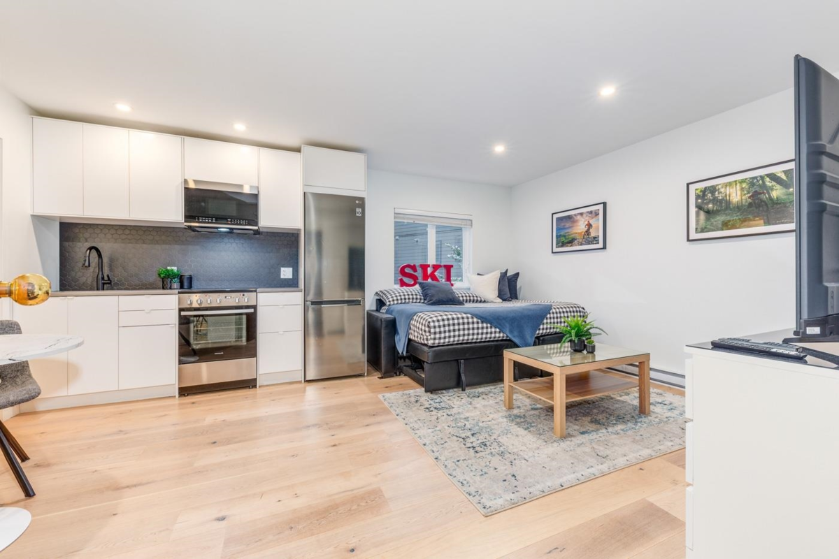 Primary Bathroom Photo of 318 2111 Whistler Road, Whistler, BC