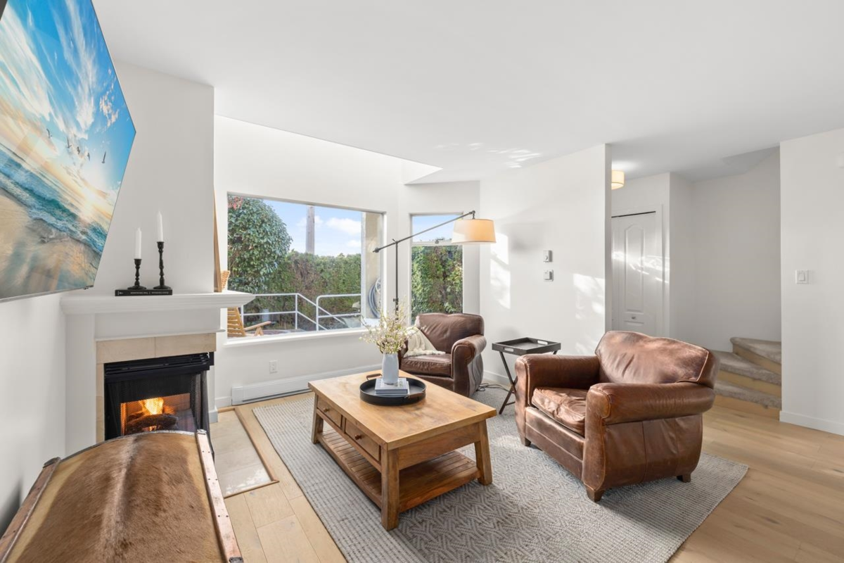 Family Room Photo of 103 1225 Merklin Street, White Rock, BC