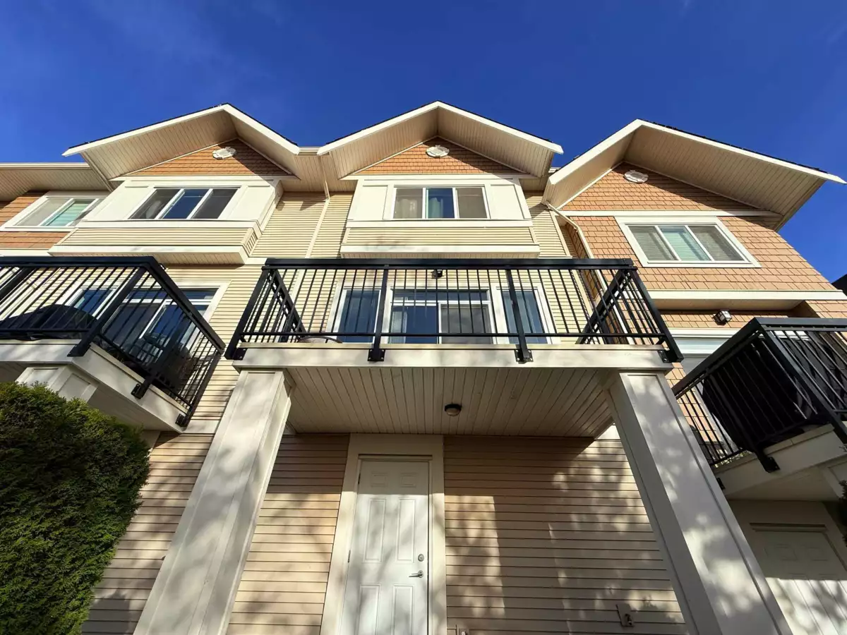 Breakfast Nook Photo of 46 1295 Soball Street, Coquitlam, BC