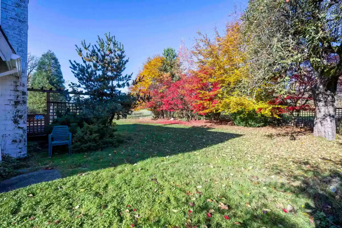 Garden / Landscaping Photo of 321 248 Street, Langley, BC