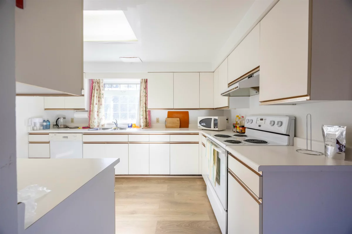 Walk-In Closet Photo of 321 248 Street, Langley, BC