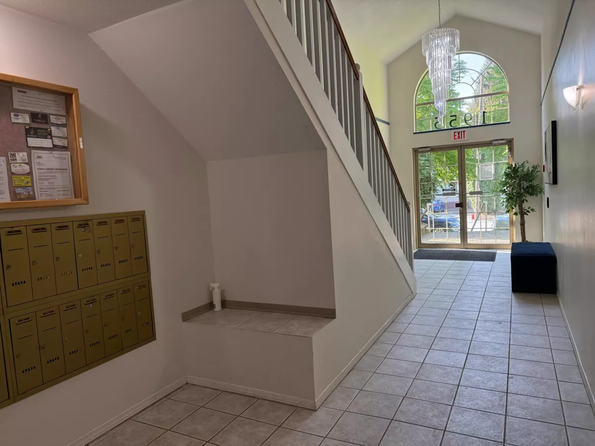 Loft / Bonus Room Photo of 206 1955 Suffolk Avenue, Port Coquitlam, BC