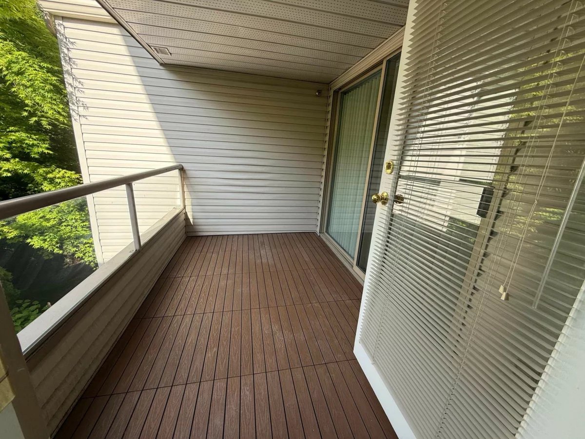 Primary Bathroom Photo of 206 1955 Suffolk Avenue, Port Coquitlam, BC