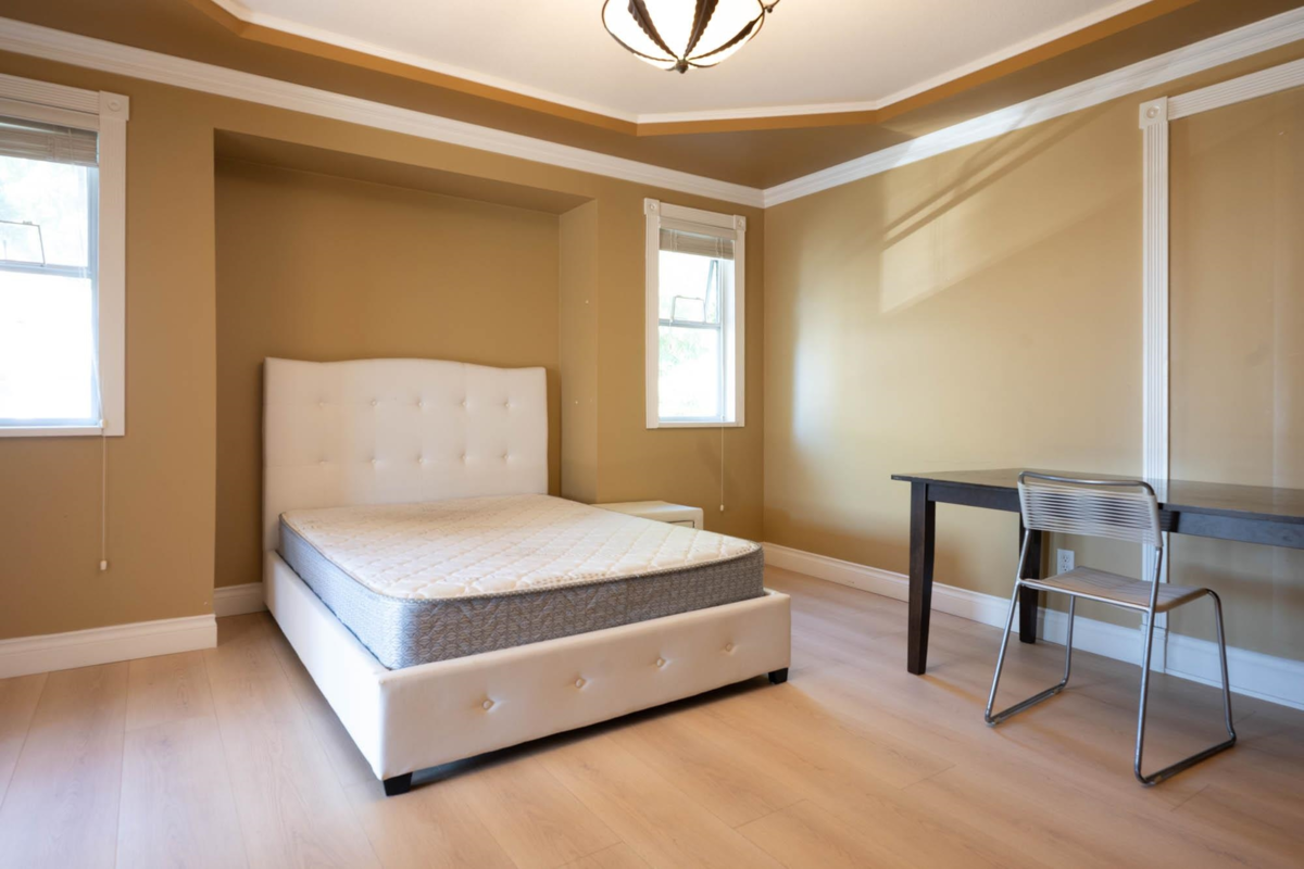 Family Room Photo of 1422 Magnolia Place, Coquitlam, BC