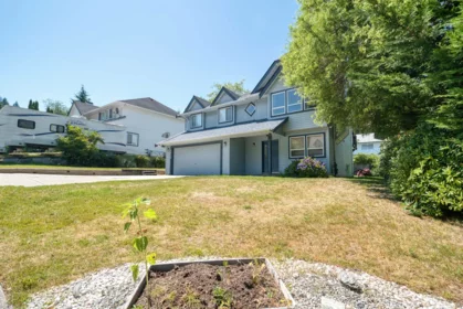 5833 Heron Place, Sechelt, BC, Sechelt — Single Family Residence for sale