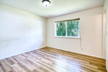 Laundry Room Photo of 5833 Heron Place, Sechelt, BC